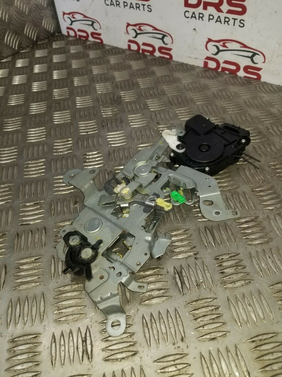 MAZDA 5 DOOR CATCH LATCH MECHANISM DRIVERS O/S/R SLIDING DOOR MPV 2005