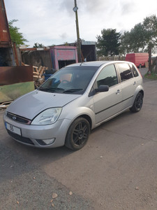 FORD FIESTA GHIA 1.4 PETROL (2005)