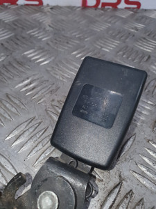AUDI A5 S-LINE SEAT BELT BUCK DRIVERS (O/S/R)  COUPE B8 BLACK EDITION QUATTRO 2.0 TDI CAH (2011).