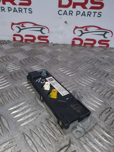 AUDI A5 S-LINE BOOTLID Antenna Amplifier 8T0035225AA  COUPE B8 BLACK EDITION QUATTRO 2.0 TDI CAH (2011).