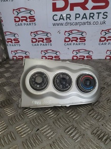 TOYOTA YARIS AIR CONDIONING CONTROLL AC CONSAL (554060D190) 1L PETROL T2 3 DOOR (2005 - 2011)