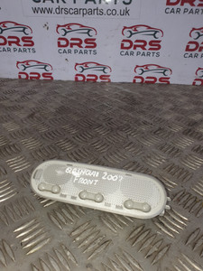 NISSAN QASHQAI FRONT CENTER COURTESY LIGHT ROOF (2007-2013) J10 NISSAN QASHQAI FRONT CENTER COURTESY LIGHT ROOF (2007-2013) J10