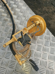 BMW 120D FUEL LEVEL SENDER PUMP E88 CONVERTIBLE CABRIO COUPE M SPORT 1 SERIES