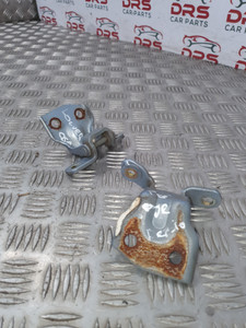 MAZDA DEMIO PAIR OF REAR DOOR HINGES (O/S/R) DRIVERS REAR (2002)