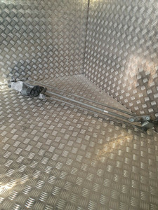 RENAULT MODUS FRONT WINDSCREEN WIPER MOTOR AND MECHANISM MK1