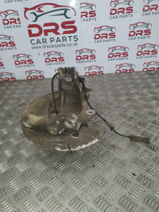 BMW 318i FRONT HUB KNUCKLE ASSEMBLY E90 E91 TOURING DRIVERS OSF 2005 - 2011