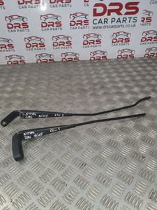 JAGUAR X TYPE WIPER ARMS FRONT (PAIR) ESTATE 2.5 AWD (2004 - 2009)