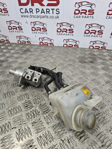 FIAT PUNTO MK2 BRAKE MASTER CYLINDER + RESERVOIR PETROL ACTIVE SPORT 1999 - 2005
