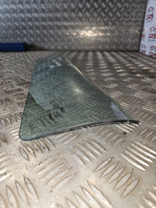 LAND ROVER DISCOVERY 1 UPPER ROOF GLASS DRIVER O/S/R TDI300 1989 - 1998