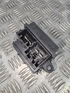 VAUXHALL INSIGNIA HEATER BLOWER MOTOR FAN RESISTOR (13503201) 2008 - 2013