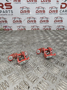 SKODA FABIA MK2 ESTATE DOOR HINGES PASSENGER REAR NSR X2 PAIR UPPER + LOWER 2010 SKODA FABIA MK2 ESTATE DOOR HINGES PASSENGER REAR NSR X2 PAIR UPPER + LOWER 2010