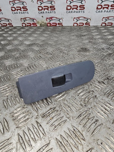 MITSUBISHI COLT ELECTRIC WINDOW SWITCH CONTROL PANEL CZ2 PASSENGER FRONT 5 DOOR 