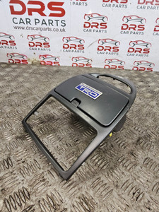 TOYOTA CELICA DASHBOARD CENTRE TRIM & STORAGE COMPARTMENT 1999 - 2006