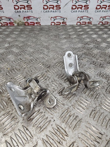 HYUNDAI I30 MK1 DOOR HINGES UPPER + LOWER PASSENGER REAR NSR 5 DOOR (2007 - 2011 HYUNDAI I30 MK1 DOOR HINGES UPPER + LOWER PASSENGER REAR NSR 5 DOOR (2007 - 2011