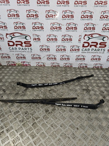 TOYOTA AURIS MK1 FRONT WIPER ARMS + BLADES (2006 - 2012) TOYOTA AURIS MK1 FRONT WIPER ARMS + BLADES (2006 - 2012)
