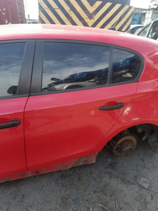 BMW 1 SERIES PASSENGER REAR DOOR (N/S/R) IN RED E87 116I SPORT 120D