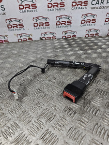 BMW 1 SERIES F21 SEAT BELT BUCKLE STALK + TENSIONER PASSENGER FRONT NSF (12 - 19 BMW 1 SERIES F21 SEAT BELT BUCKLE STALK + TENSIONER PASSENGER FRONT NSF (12 - 19
