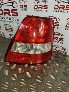 KIA SORENTO DRIVERS REAR LIGHT UNIT (O/S/R) 2.5 CRDI MK1 DIESEL