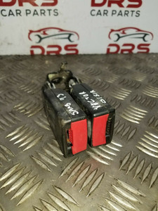 SAAB 93 SEAT BELT CLIPS O/S/R CENTRE VECTOR SALOON 1.8T (2003 - 2011)
