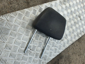 BMW 116i HEADREST O/S/F DRIVERS FRONT 1 SERIES E87 2004 - 2011