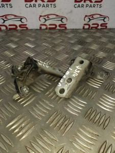 MITSUBISHI LANCER SPORT PASSENGER FRONT DOOR HINGES NSF 2.0 PETROL (2007) 5 DOOR