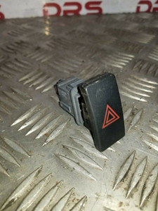 TOYOTA AVENSIS MK3 HAZARD WARNING SWITCH BUTTON FACELIFT ESTATE 2012-2015