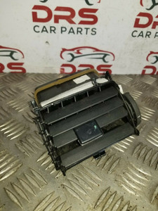 TOYOTA AVENSIS MK3 ESTATE DASHBOARD AIR VENT OSF CENTRE FACELIFT 2012-2015