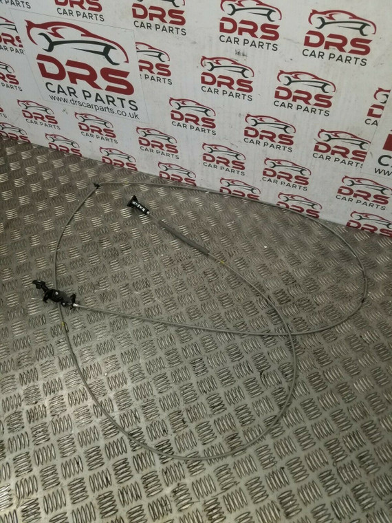 KIA RIO 3 FUEL FLAP RELEASE CABLE AND HANDLE 3 DOOR 1.4 PETROL 2013