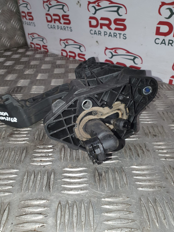 SKODA ROOMSTER CLUCH PEDAL 1.6 TDI CAY SCOUT (2006 - 2015)