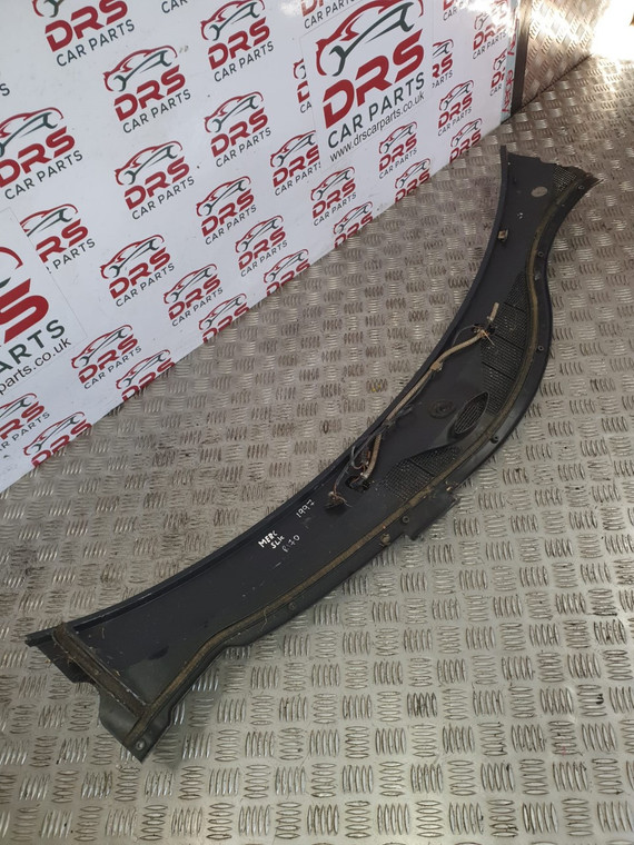 MERCEDES SLK 230 WINDOW SCREEN SCUTTLE TRIM KOMPRESSOR AUTO 2.3 PETROL (1996 - 2004)