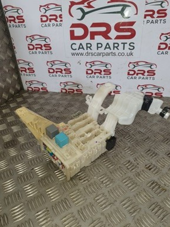 TOYOTA YARIS FUSE BOX 1L PETROL T2 3 DOOR (2005 - 2011)