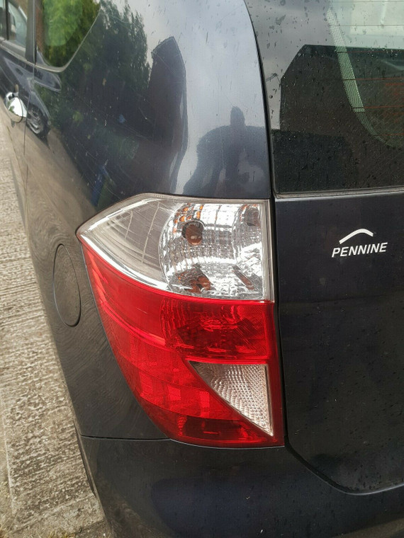 HONDA FRV PASSENGER REAR BACK LIGHT UNIT N/S/R FR V 2.2 CDTI 56 PLATE (2006)