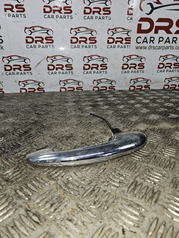 MINI COOPER S EXTERIOR DOOR HANDLE (CHROME) PASSENGER SIDE R50 R55 R56 (06 - 10)