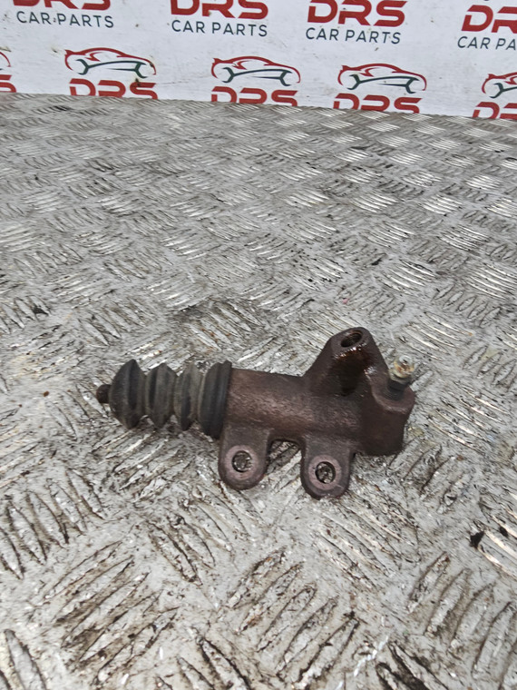 TOYOTA AURIS CLUTCH SLAVE CYLINDER 1.6 PETROL VVTI 5 SPEED 2006 - 2012