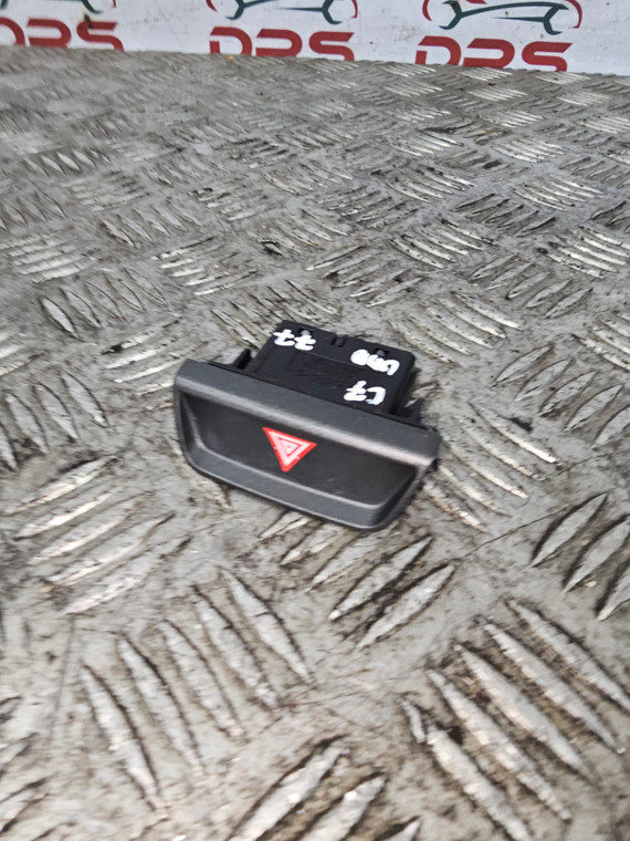 KIA SPORTAGE HAZARD SWITCH MK3 1.7 PETROL 6 SPEED 2010 - 2016