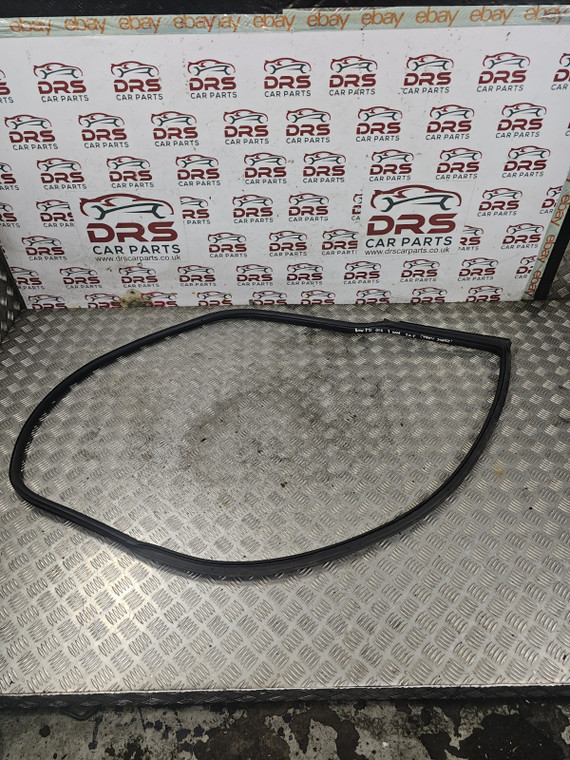 BMW 1 SERIES F21 DOOR RUBBER SEAL 3 DOOR DRIVERS RIGHT O/S (2011 - 2019)