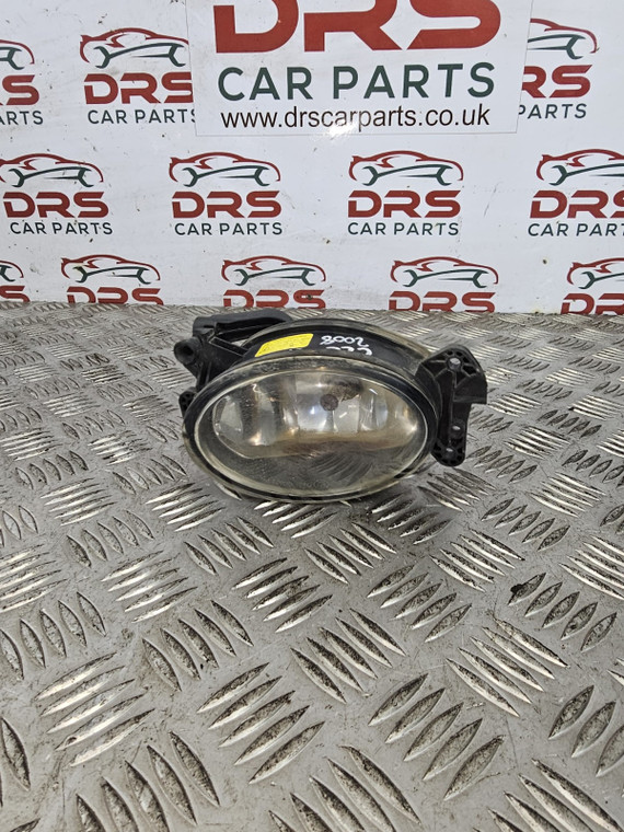 MERCEDES CLC FOG LIGHT C CLASS W204 DRIVERS FRONT RIGHT OSF (A1698201656) 2008
