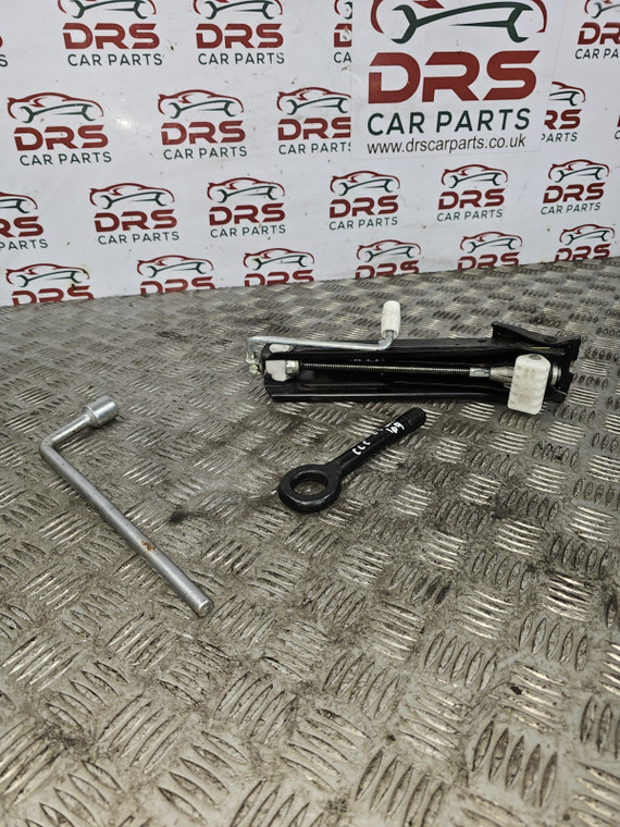 MERCEDES CLC COUPE SCISSOR JACK TOOL KIT SET GENUINE CL203 W203 (2005 - 2011)