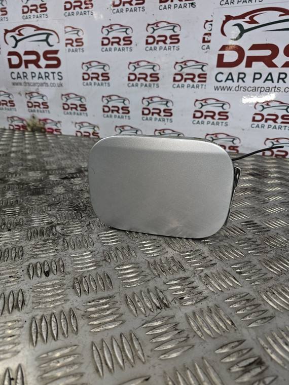 MERCEDES CLC COUPE FUEL FLAP LID COVER CL203 (SILVER 775) 2007 - 2011