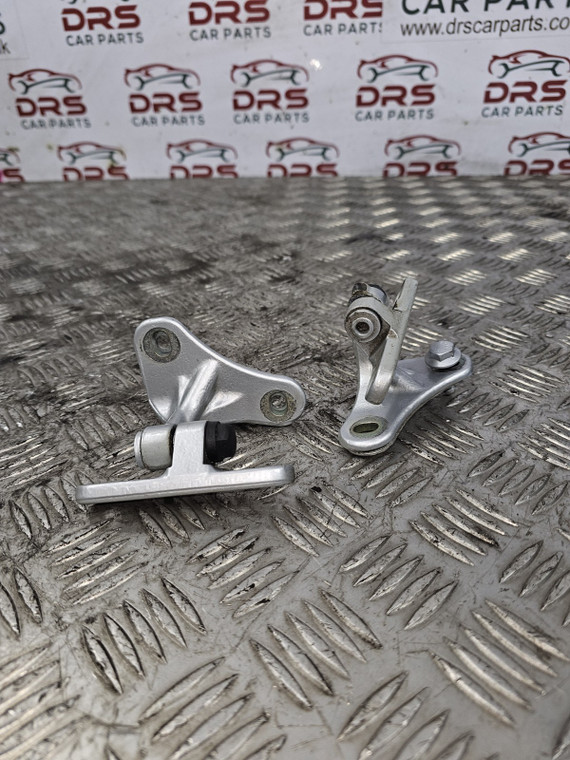 MERCEDES CLC COUPE DOOR HINGES X2 PAIR UPPER  + LOWER SILVER CL203 (2008-2011)