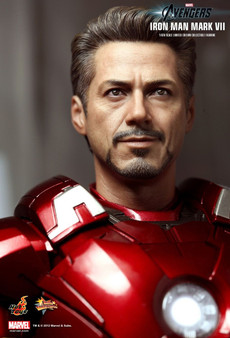 Hot Toys "The Avengers" Iron Man Mark VII Exclusive 1/6 Scale Figure