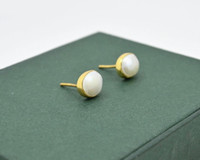 FRESH WATER PEARL STUD EARRINGS