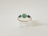 14K GOLD EMERALD AND BLUE SAPPHIRE RING
