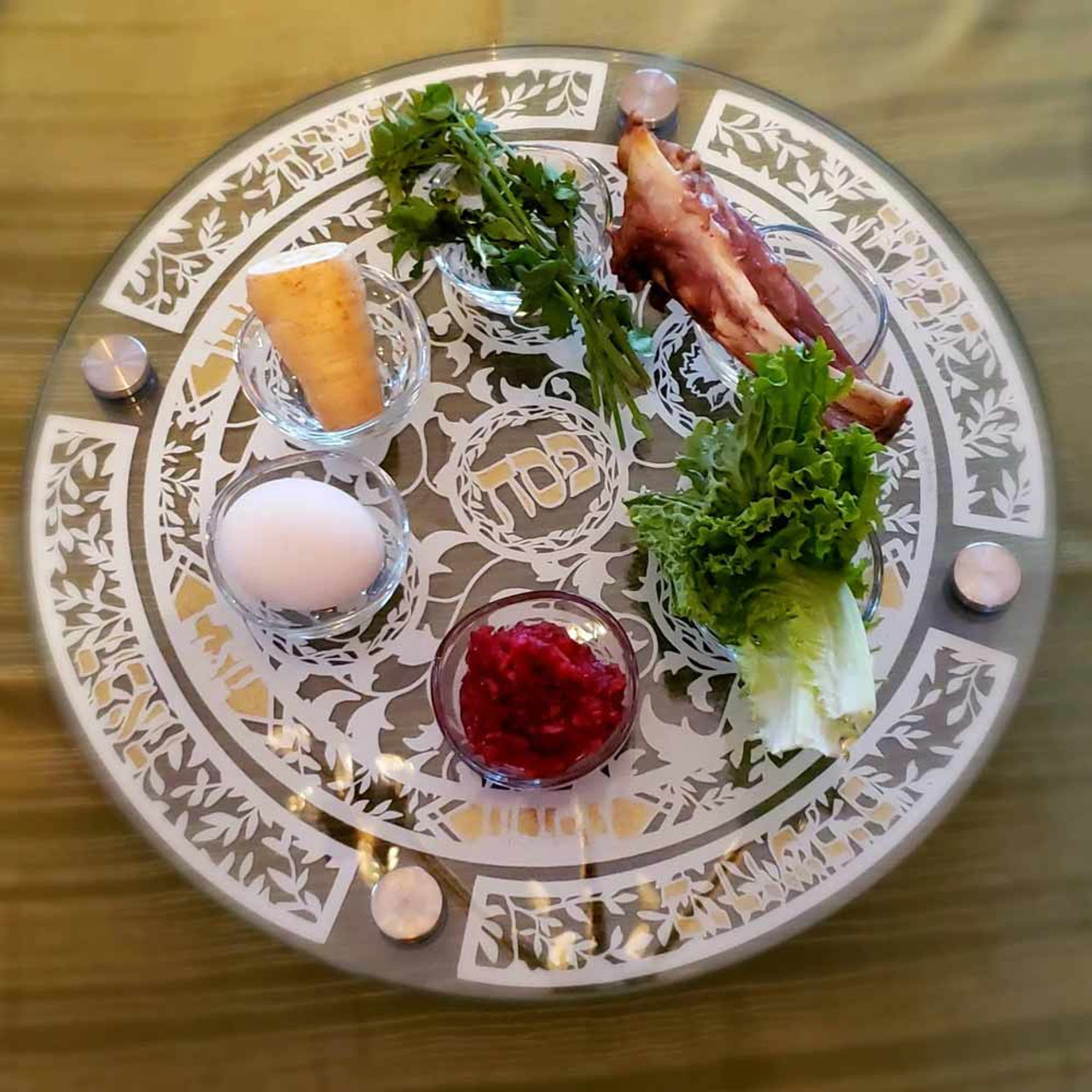 passover seder table