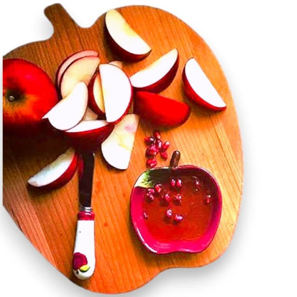 apple cutting board