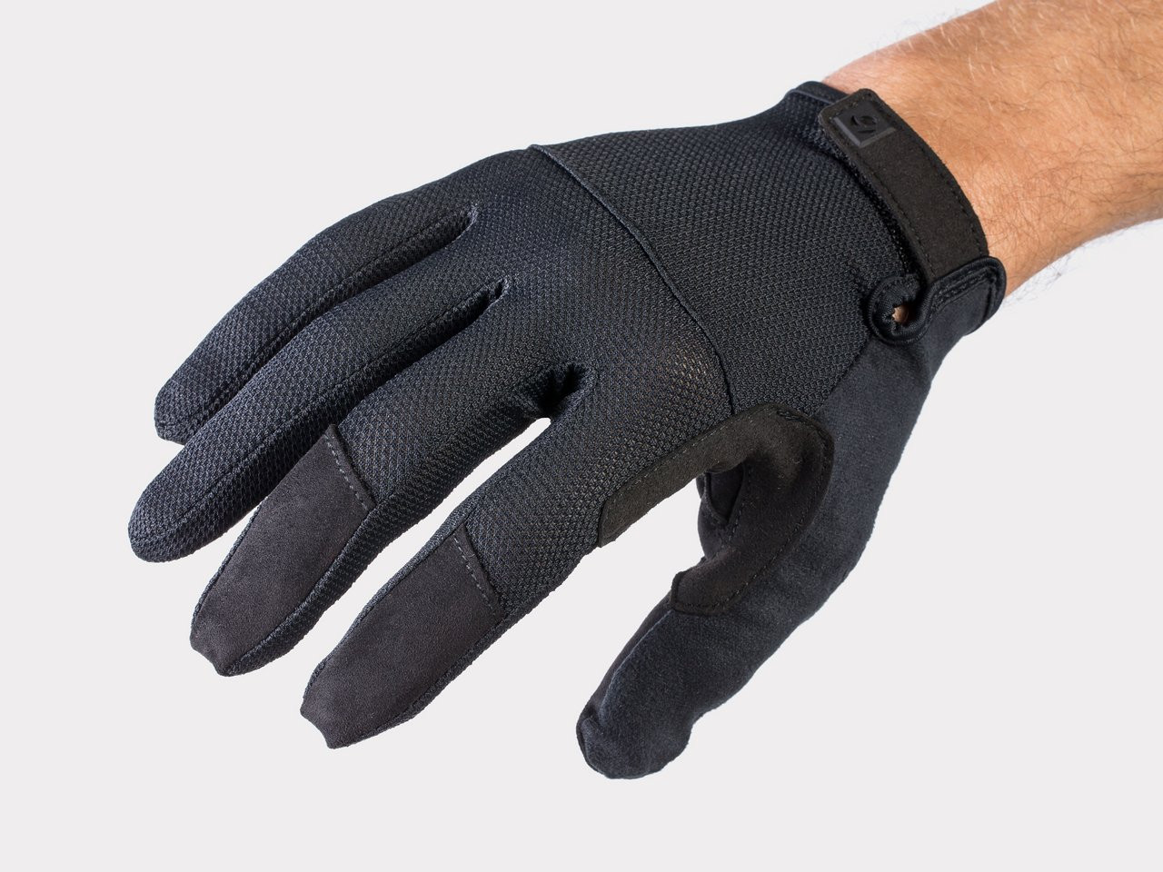 Quantum Full Finger Cycling Glove - Glove-Bontrager-Quantum-Medium-Black_Variant-1_The-BikeShop_2024-07-11T22:06:03.057Z.jpeg