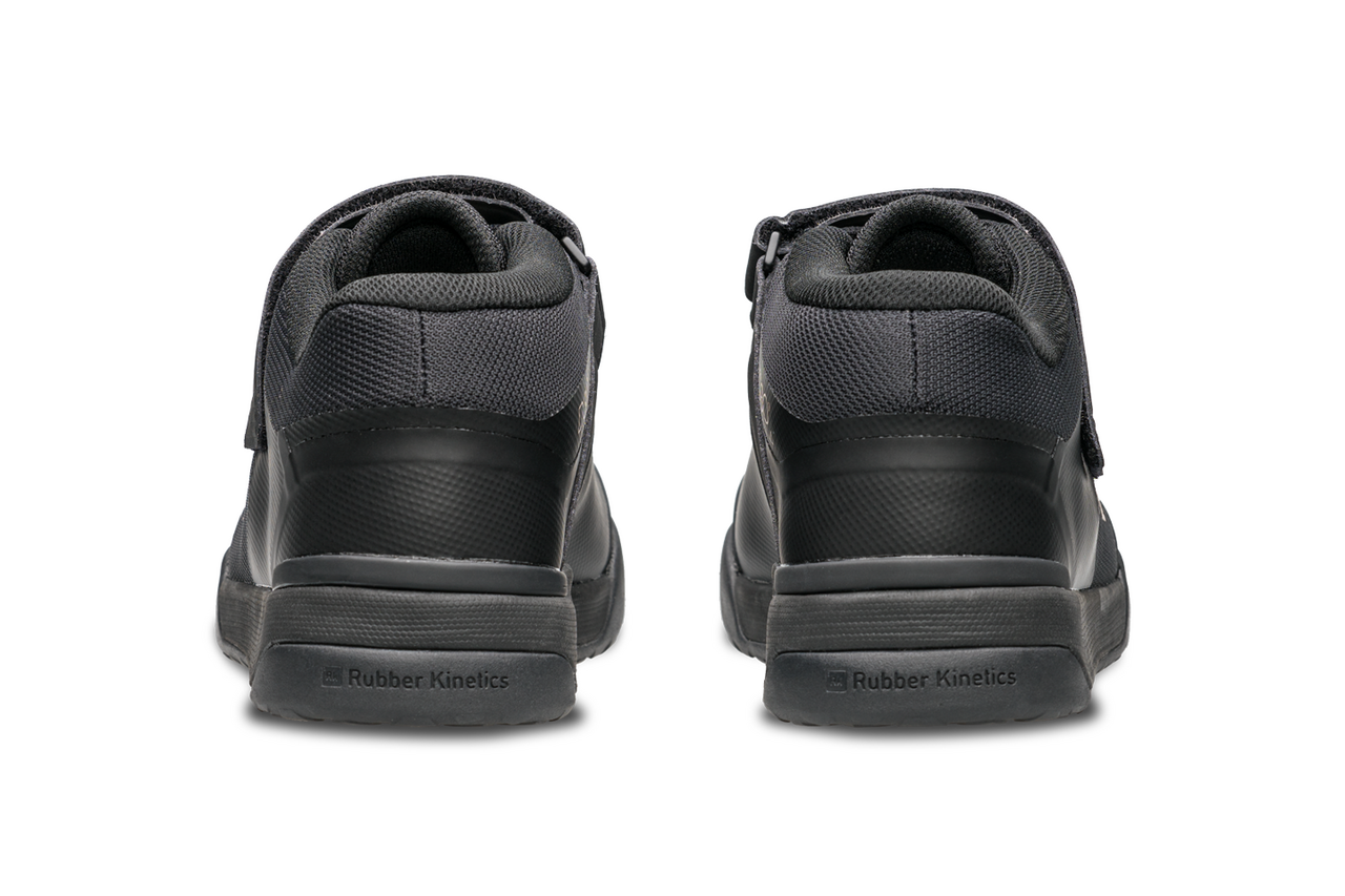 Women's Traverse - Clip Closeout - Womens-Traverse-Clip-Closeout01-3-Shoes-May05.png