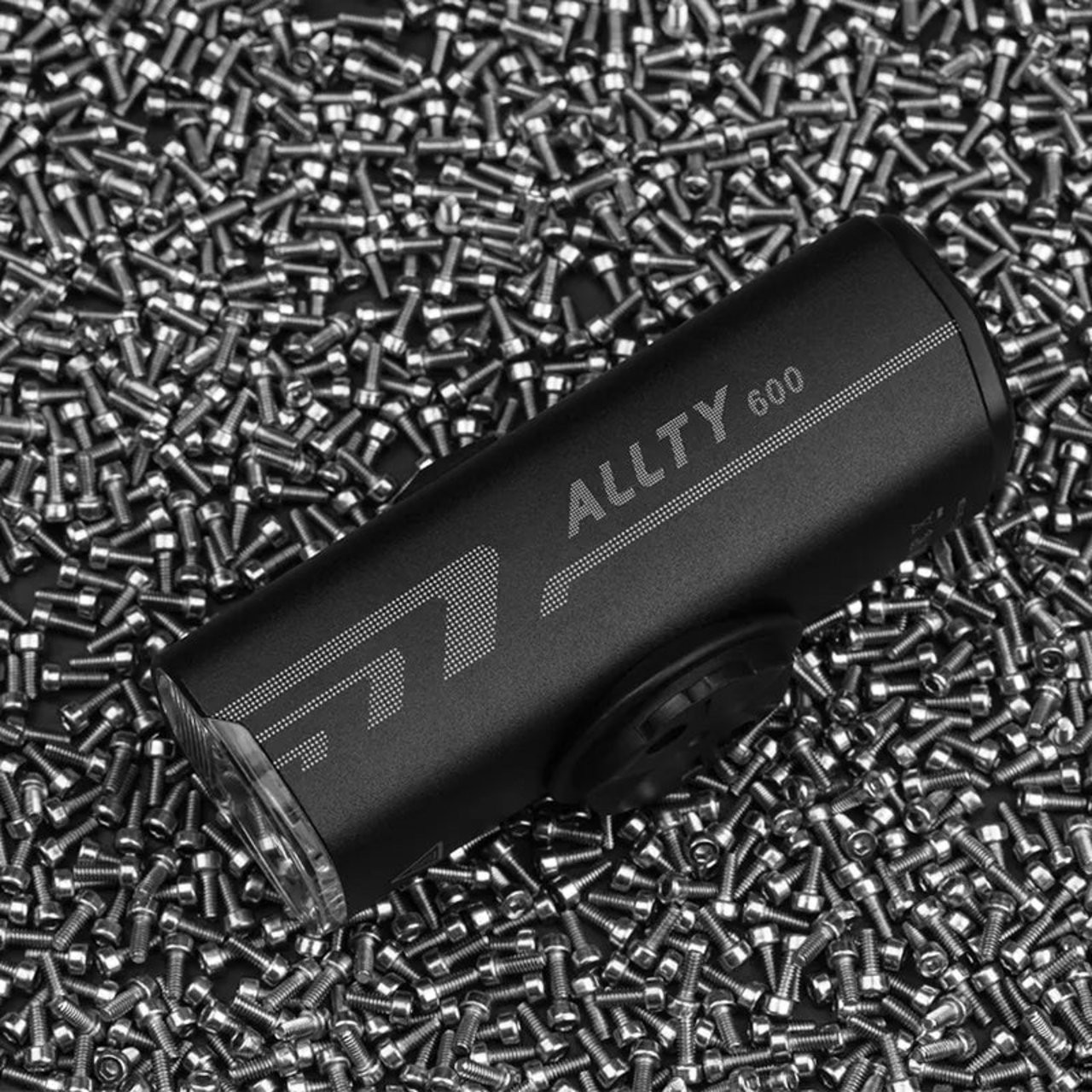 ALLTY 600 Rechargeable USB-C Road Bike Light - ALLTY-600-Rechargeable-USBC-Road-Bike-Light04-1-Head-Lights-Sep30.jpeg