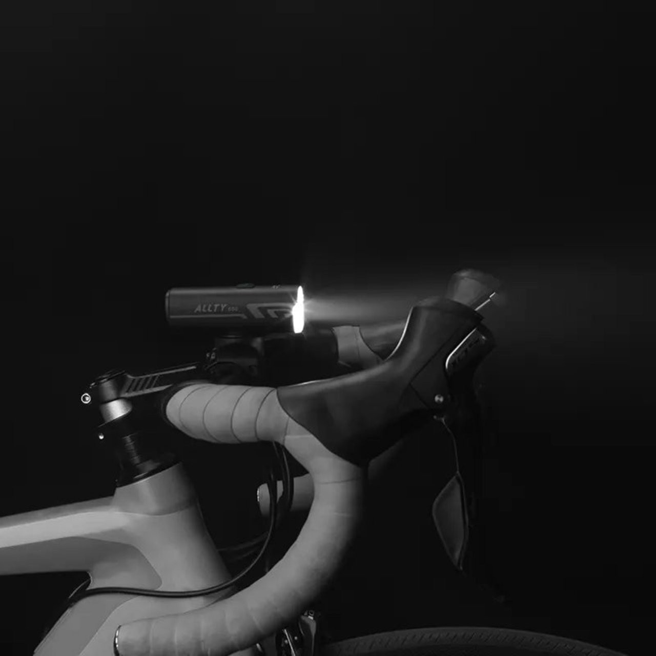 ALLTY 600 Rechargeable USB-C Road Bike Light - ALLTY-600-Rechargeable-USBC-Road-Bike-Light05-1-Head-Lights-Sep30.jpeg