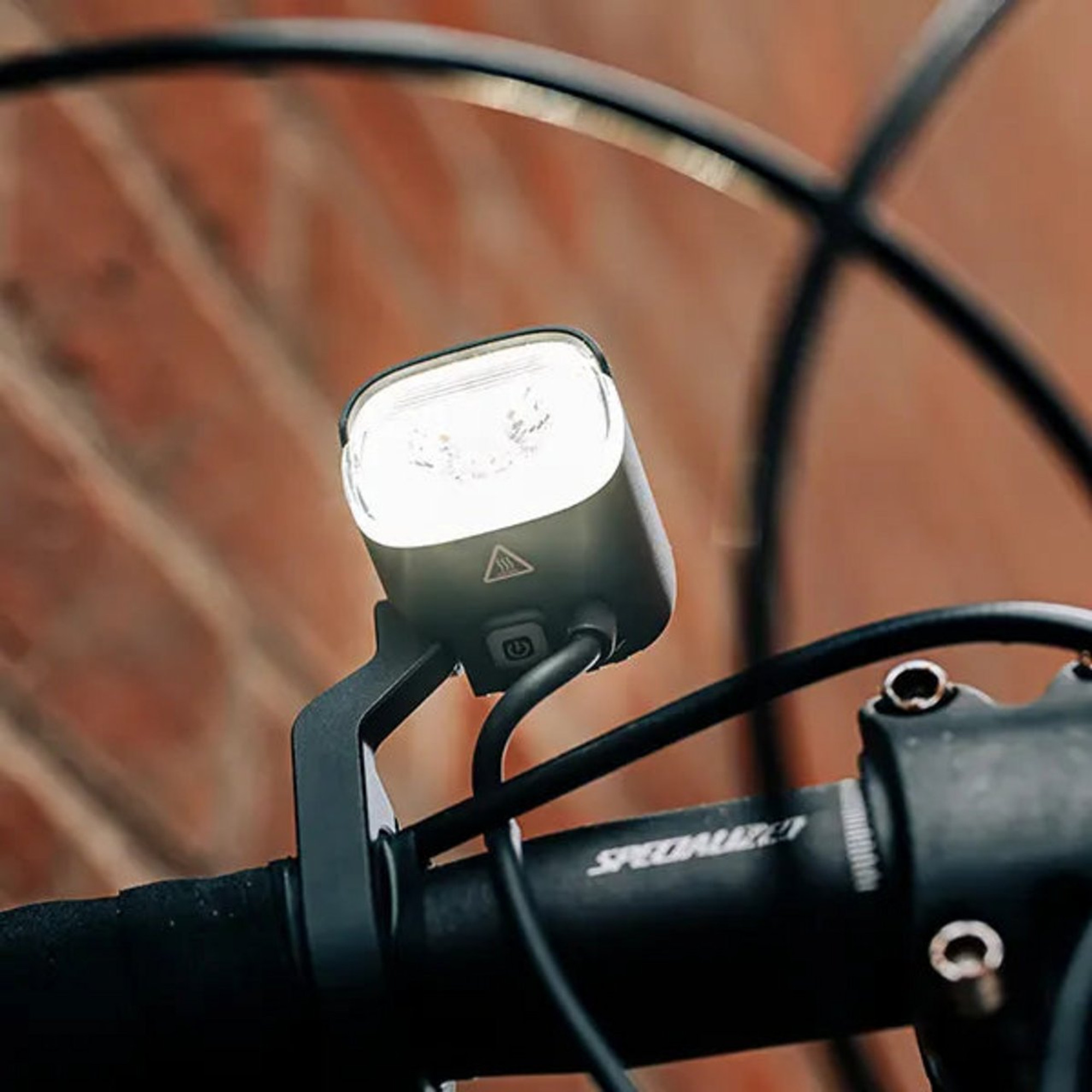 ME 1000 Smart E-BIKE Light - ME-1000-Smart-EBIKE-Light03-1-EBike-Lights-Sep30.jpeg